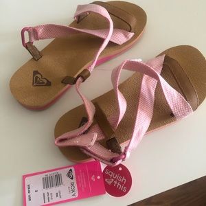 Roxy sandals